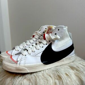 WOMENS NIKE BLAZERS MID 77 Jumbo